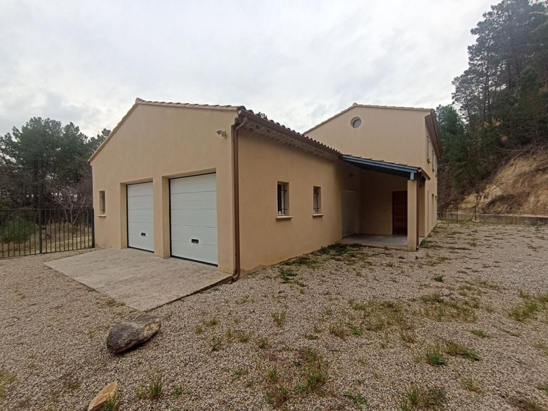 SAINT-RESTITUT Villa 190m², terrain de 756m², 4 chambres, Double Garage à St Restitut 370 000 HAI 2