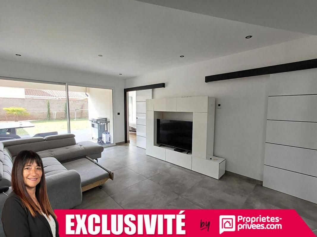 ROANNE Loft Roanne 7 pièce(s) 123 m2 plain pied avec terrain 2