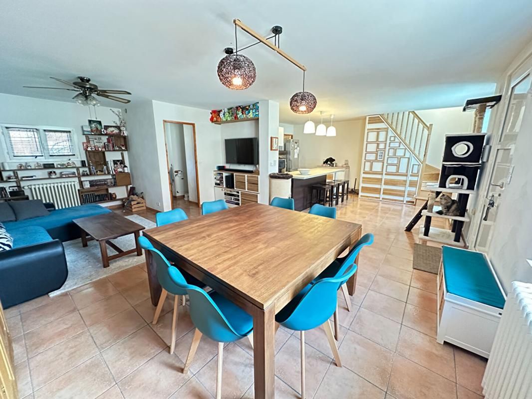 Maison de village avec terrasse