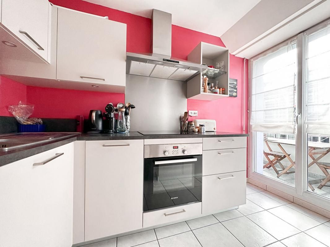 NANTES TYPE 2 DUPLEX NANTES entre BEAUSEJOUR - LONGCHAMP 3