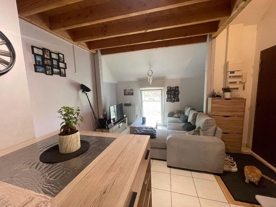 BESNE Appartement Besne 2 Chambres 3