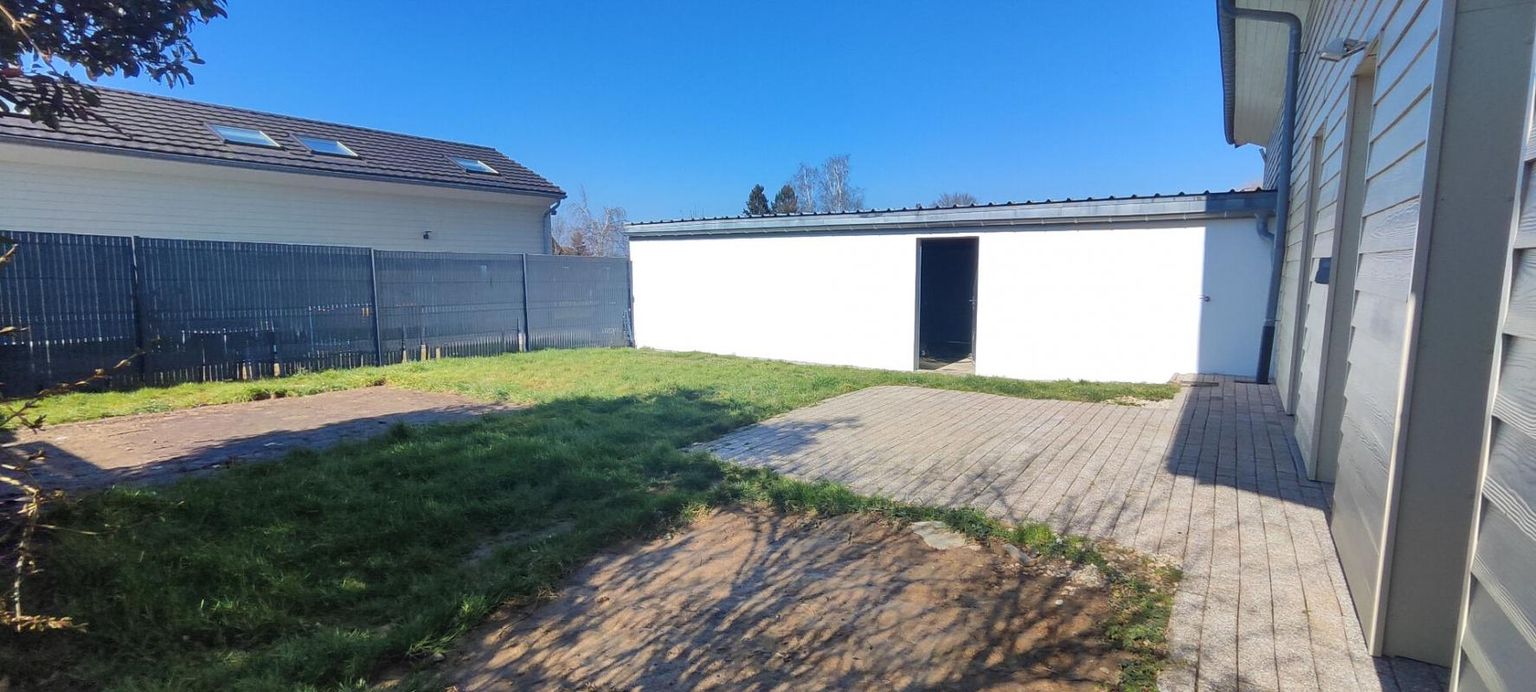 CHAVANNES-SUR-L'ETANG 68210 Chavanne sur l'Etang : Maison T6 de 164m² comprenant un studio de 31m² 3