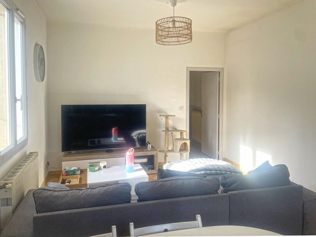 DIGNE-LES-BAINS Appartement sur cours T3 centre-ville Digne Les Bains 55 m2 + atelier/remise 3
