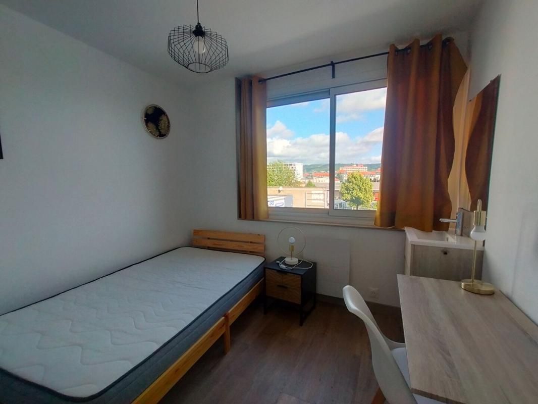 CLERMONT-FERRAND Appartement Clermont Ferrand 5 pièce(s) 81.60 m2 3