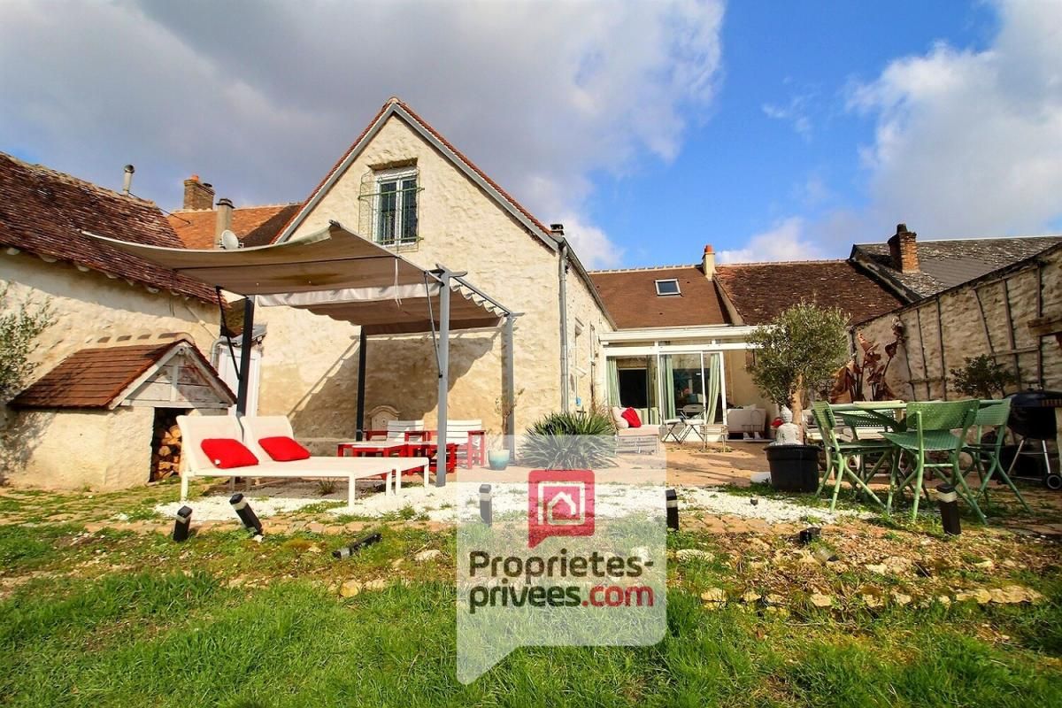 FERRIERES-EN-GATINAIS 1h de PARIS - A VENDRE MAISON de VILLAGE ATYPIQUE 120 m2 3