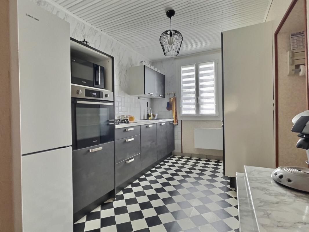 SAINT-PIERRE-D'OLERON - Maison 5 pièce(s) 74.10 m2 -17310 - ST PIERRE D'OLERON - Charente-Maritime - Ile d'Oléron - 4