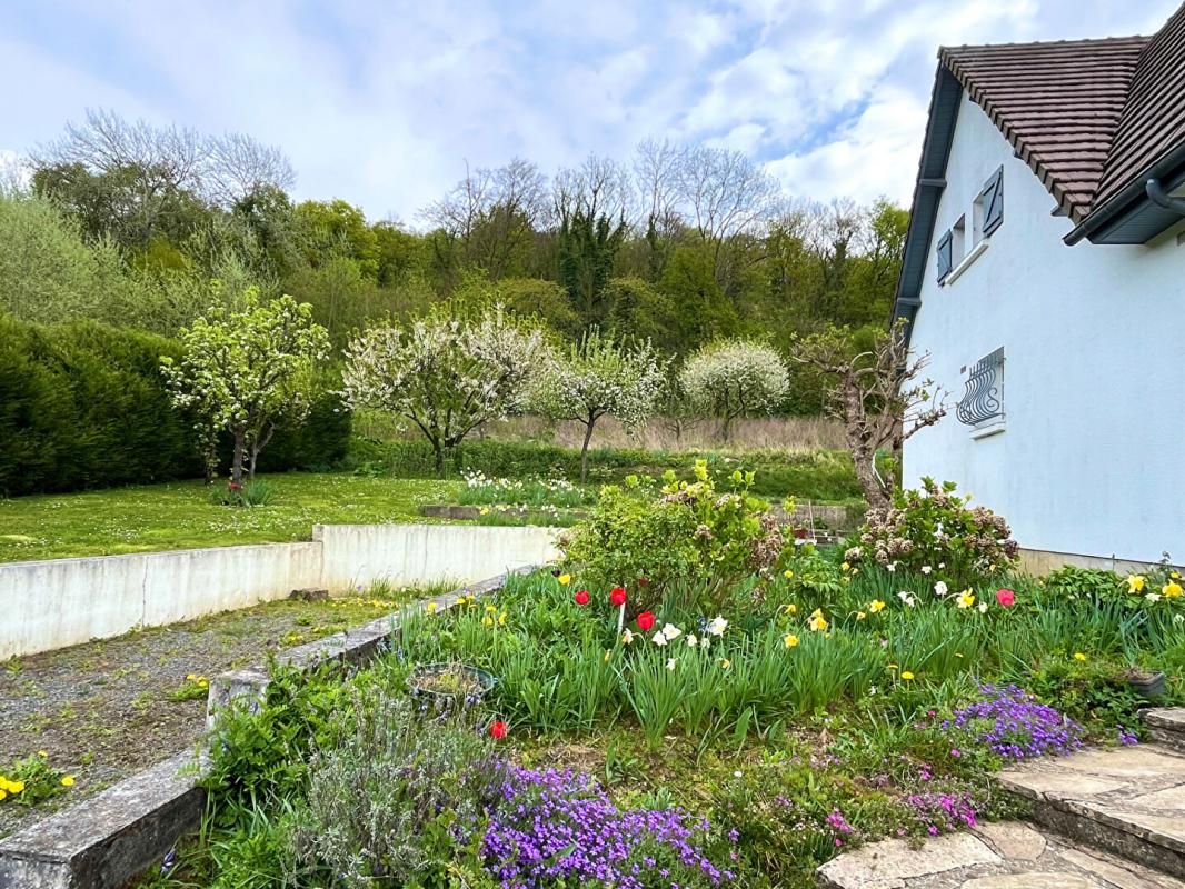 NOYON Maison Noyon de 5 pièce(s) 112 m2 loi carrez - Sur sous-sol 2