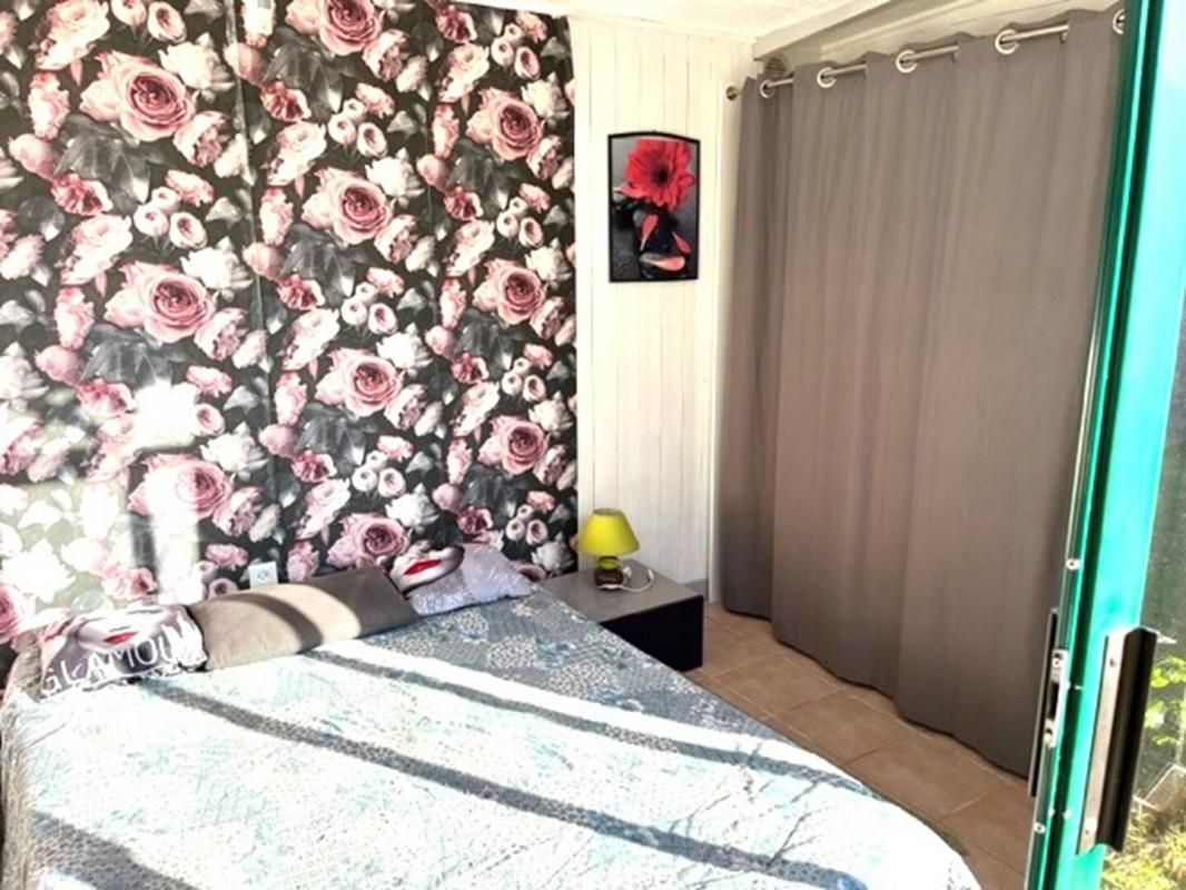 LA FEUILLIE TERRAIN DE LOISIR AVEC MOBIL HOME ET DEPENDANCES EN LISIERE DE LA FORET DE LYONS 4