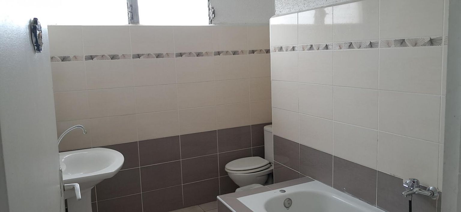 POINTE-A-PITRE Appartement T5 lumineux avec balcons et cave ? Idéal investisseur 4