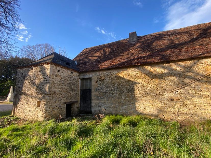 CHOURGNAC Maison avec grange à Chourgnac 4 pièce(s) 85 m2 2