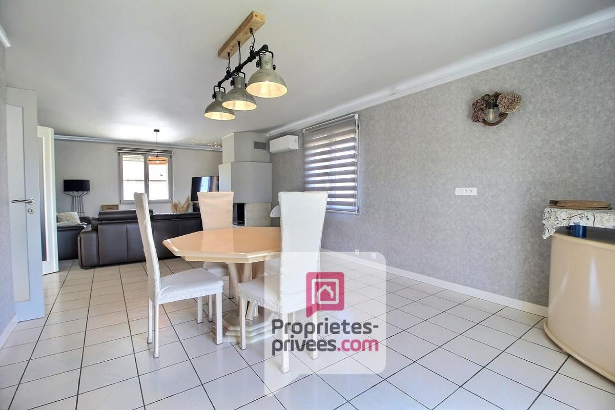 MONTARGIS A VENDRE BELLE MAISON de 170 m2 environ, PISCINE, GRANDE DEPENDANCE 3
