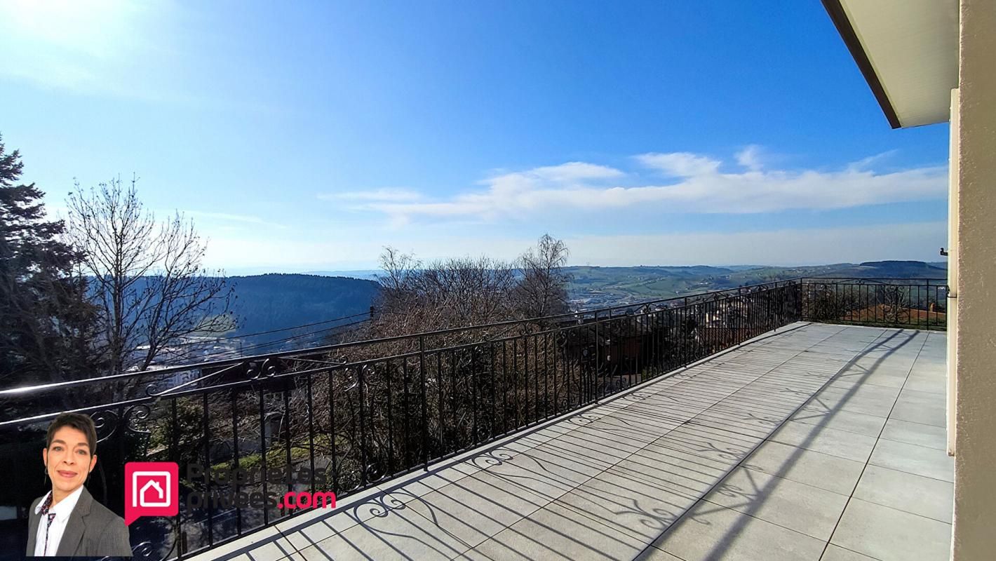 THIZY THIZY-LES-BOURGS (69240) , Maison individuelle 6 pièces, 4 chambres, garages, jardin Terrain 1700 m² 2