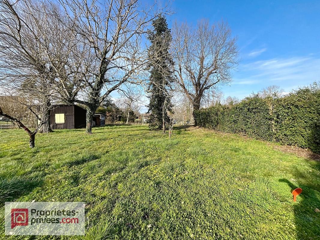 Terrain constructible 884 m2