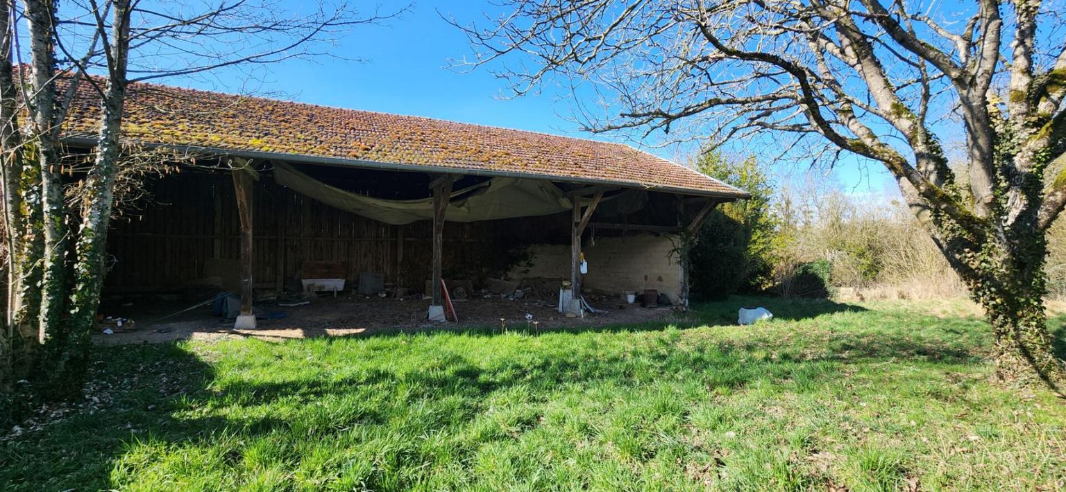 SAINT-REMY-EN-BOUZEMONT-SAINT-GENEST-ET-ISSON Maison Saint Remy En Bouzemont Saint Genest Et Isson 10 pièce(s) 300 m2 3
