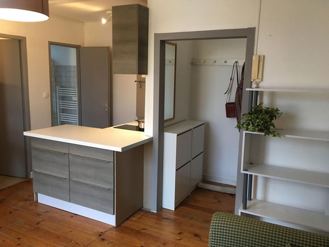 Appartement Chambery 2 pièce(s)