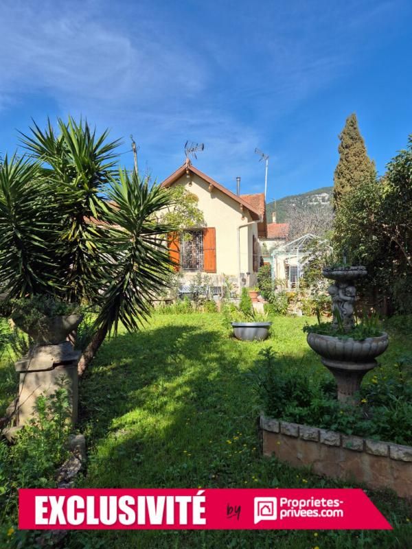 TOULON OUEST - MAISON INDIVIDUELLE de120 m2 sur 600 m2 de terrain