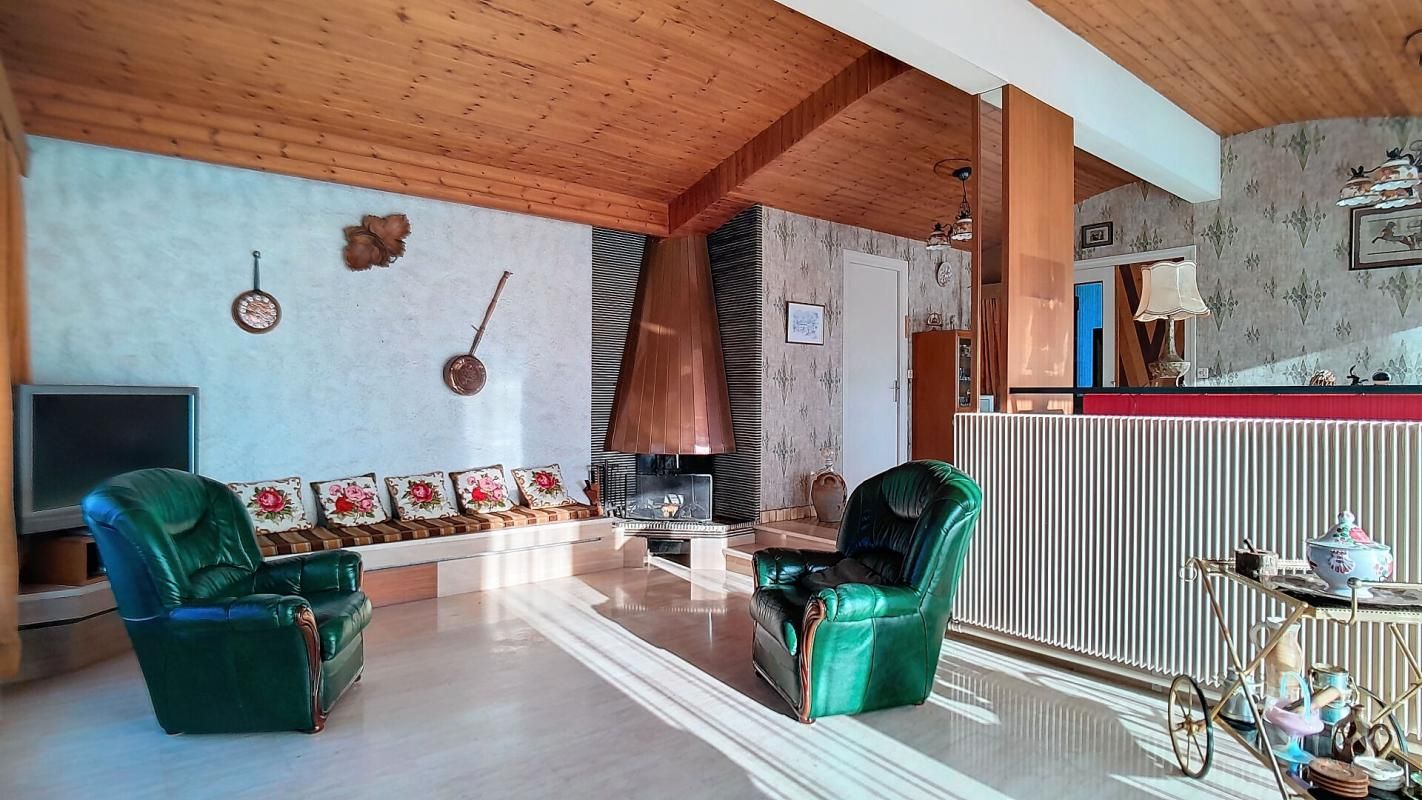 CHAUVIGNY Chauvigny - Maison 6 pièce(s) 145 m² 4