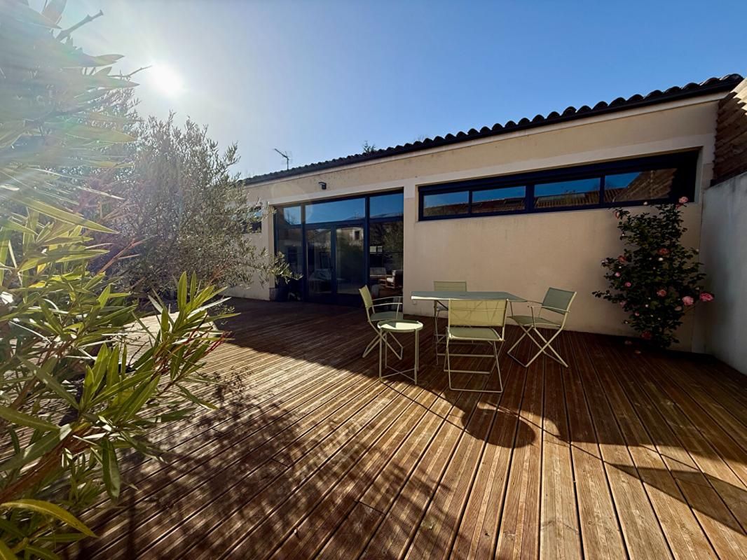 ANGOULEME Maison esprit loft 4 chambres l'Houmeau 4
