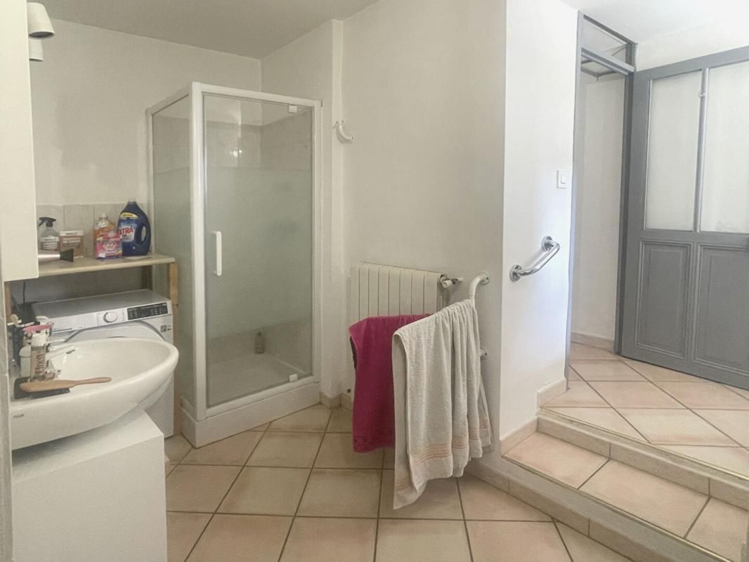 DIGNE-LES-BAINS Appartement Rdc centre-ville Digne Les Bains 2 pièces 58m2 4