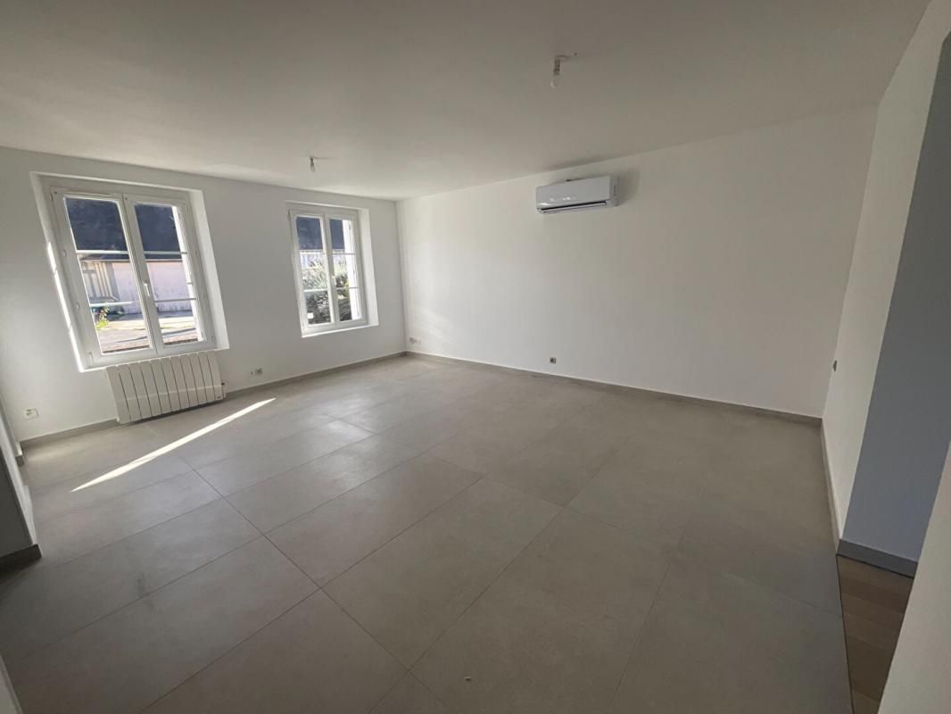 LUNERAY LUNERAY centre bourg, maison 3 chambres 3