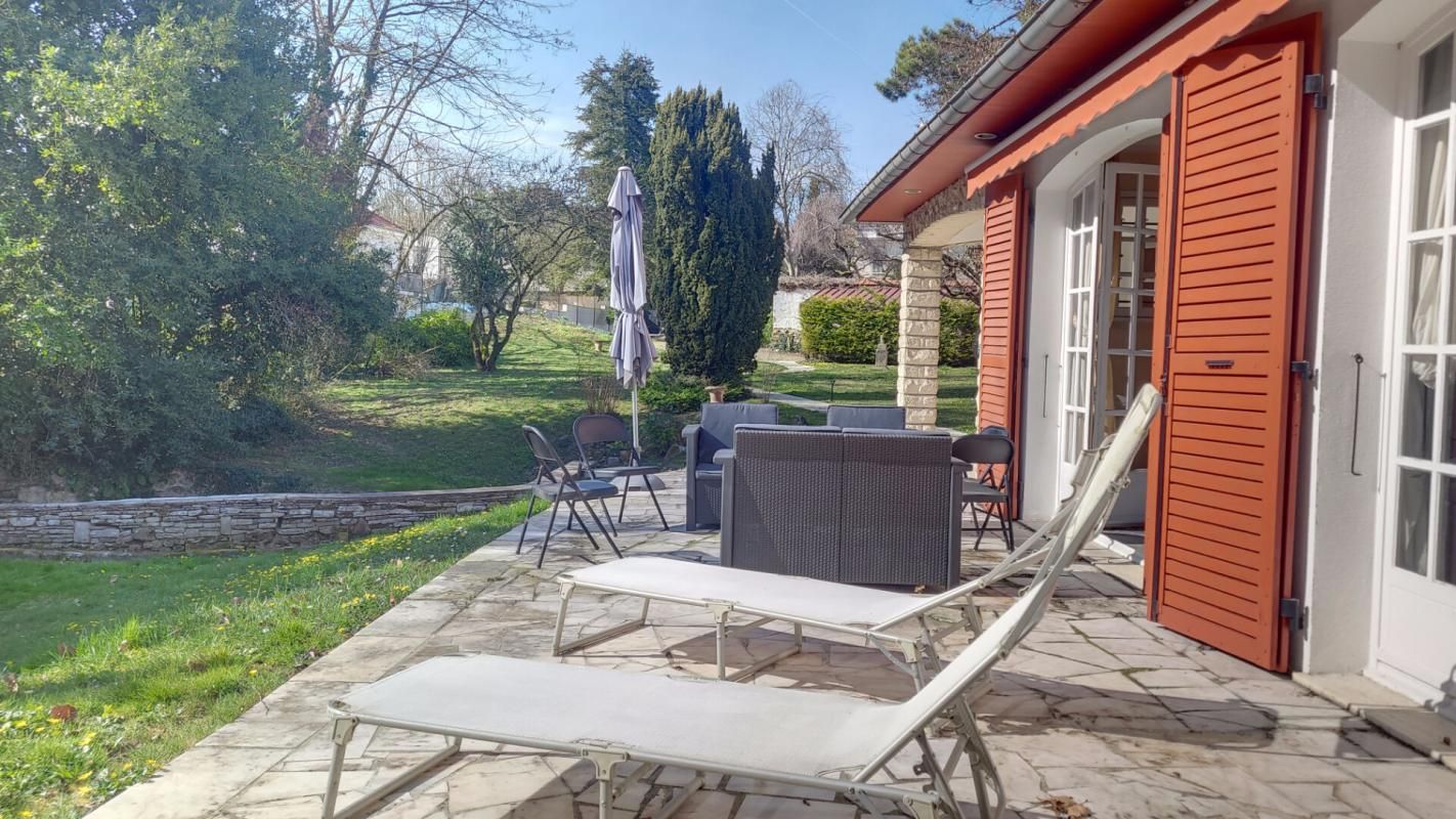 94440-VILLECRESNES- Demeure de prestige 9 pièces- 260 m²
