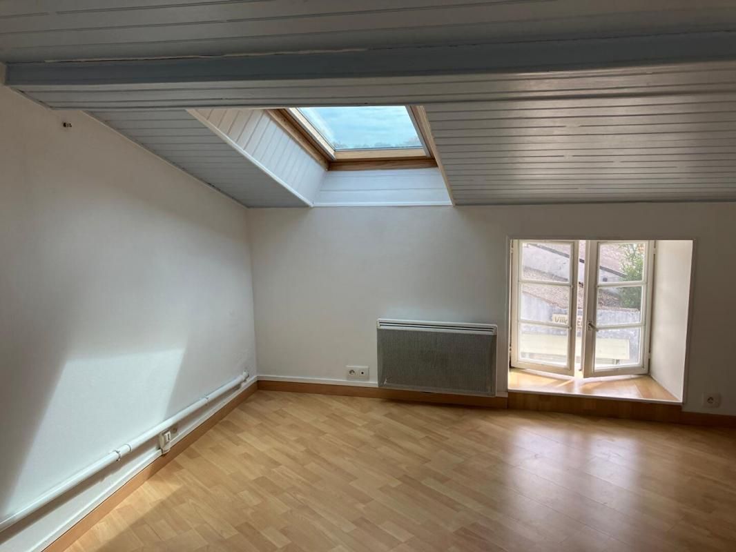 NANTES Appartement Nantes 1 pièce(s) 13.6 m2 utile 22m² 2