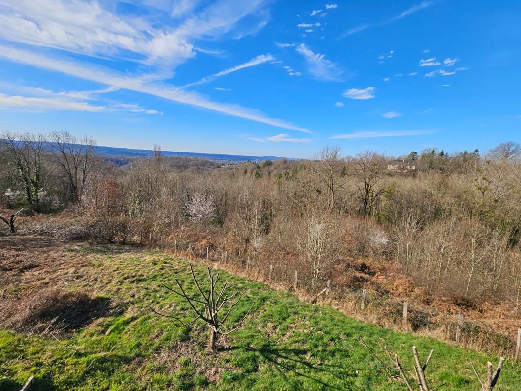 BRIVE-LA-GAILLARDE BRIVE : Maison 290 m² 7 chambres - Terrain 2 000 m² prix 399500 euros( charge acquéreur) 3