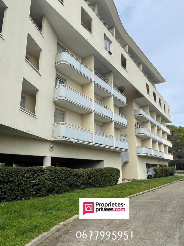 NIMES Appartement Nimes 1 pièce(s) 22.14 m2 avec Balcon 3
