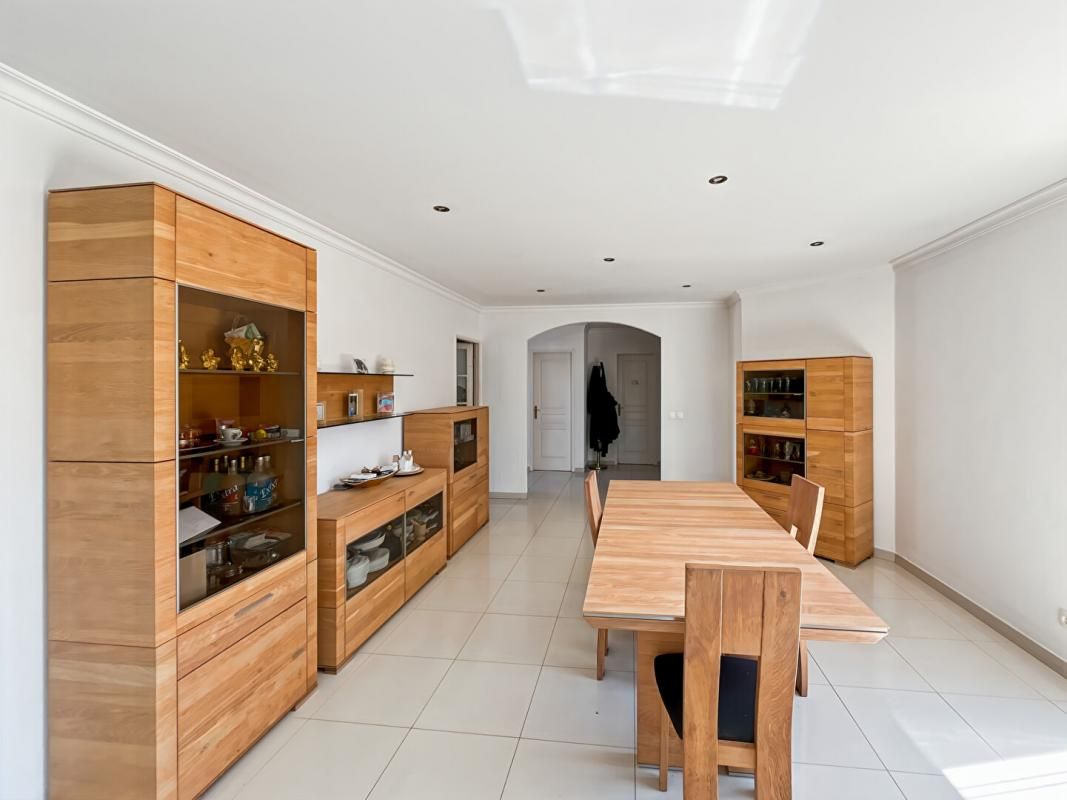 AMBARES-ET-LAGRAVE Maison contemporaine de 155 m² avec piscine, suite parentale Ambarès-et-Lagrave (33440) 2