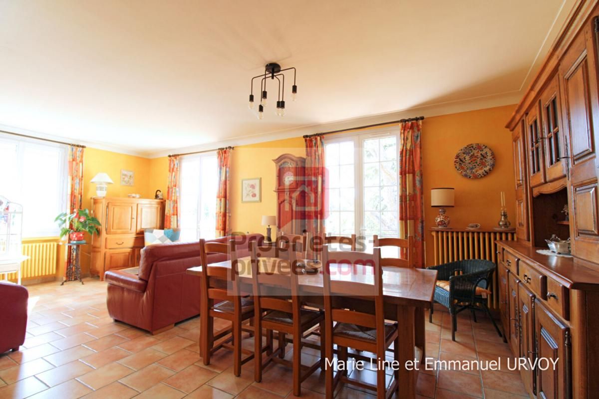 GRAVESON Graveson 13690 - Maison 122m² - 4 chambres - Bureaux en RDC 70 m² - Garage - jardin 3