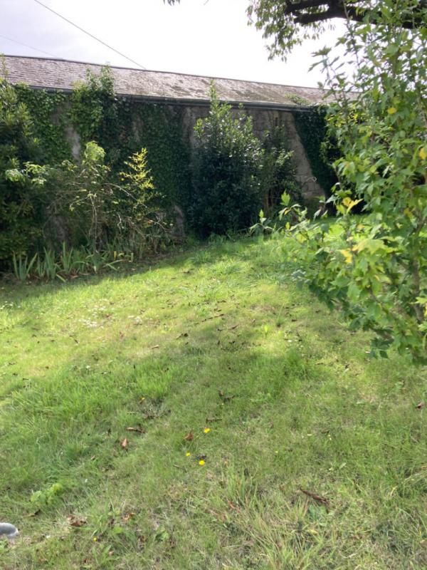 MANTHELAN Terrain constructible proche ecoles et commerces 3