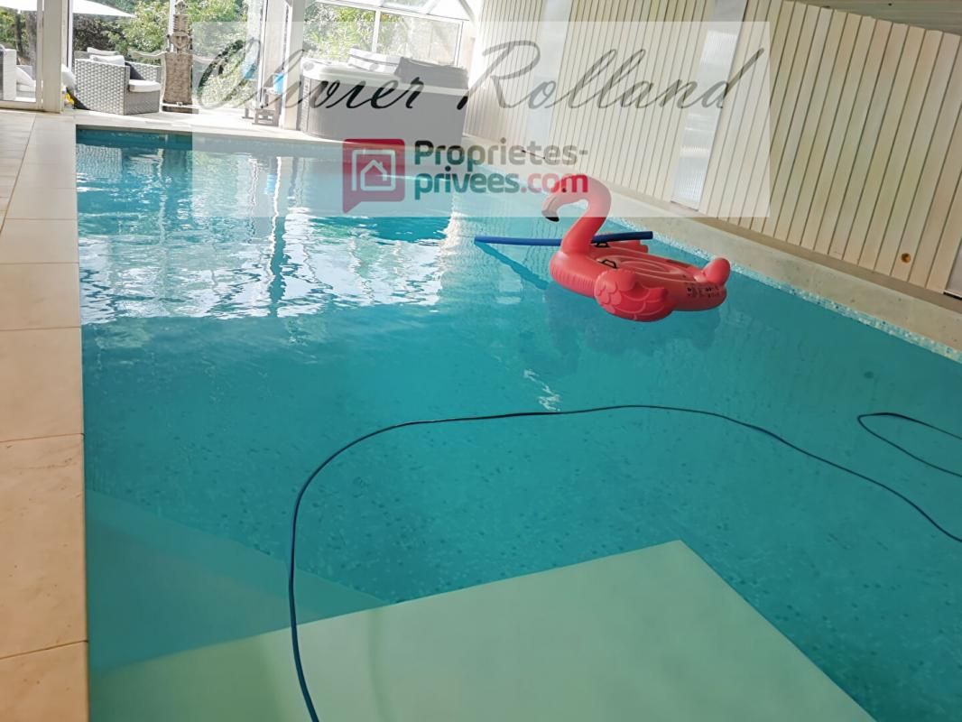 MONTJEAN SUR LOIRE Magnifique Maison Familiale avec Piscine et Jardin Arboré à Montjean sur Loire 3