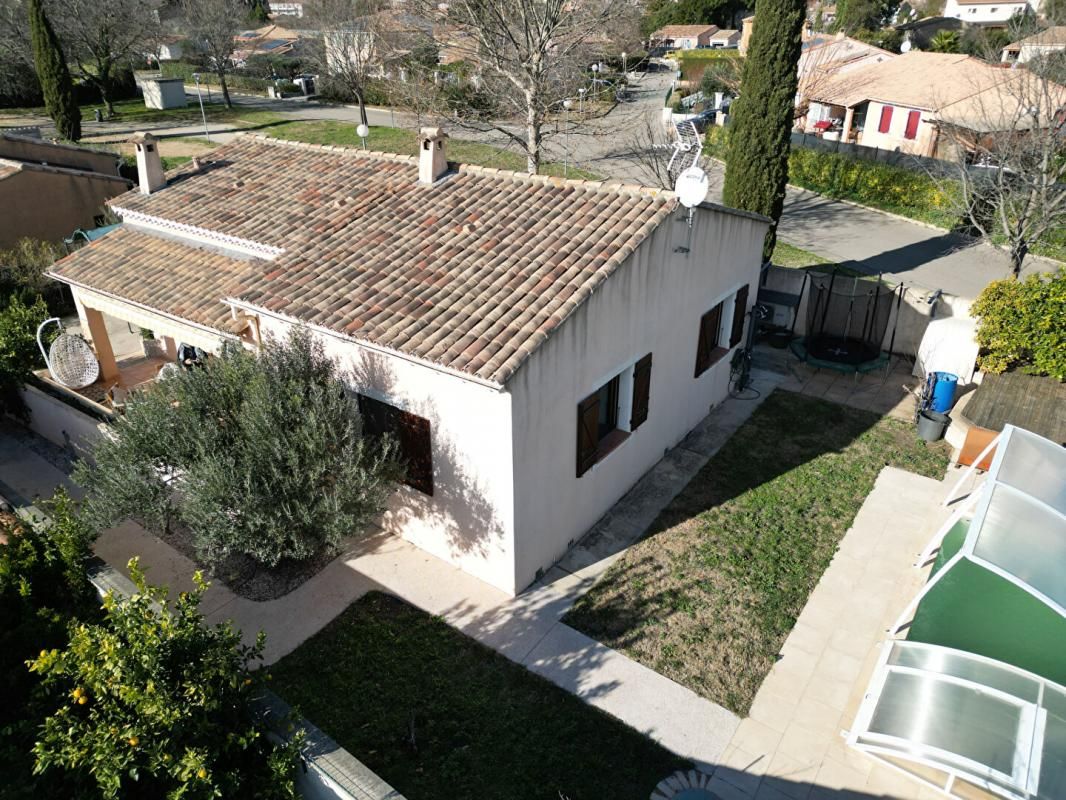 LE LUC Le Luc Villa T4 avec piscine sur jardin clos 537 m2 1