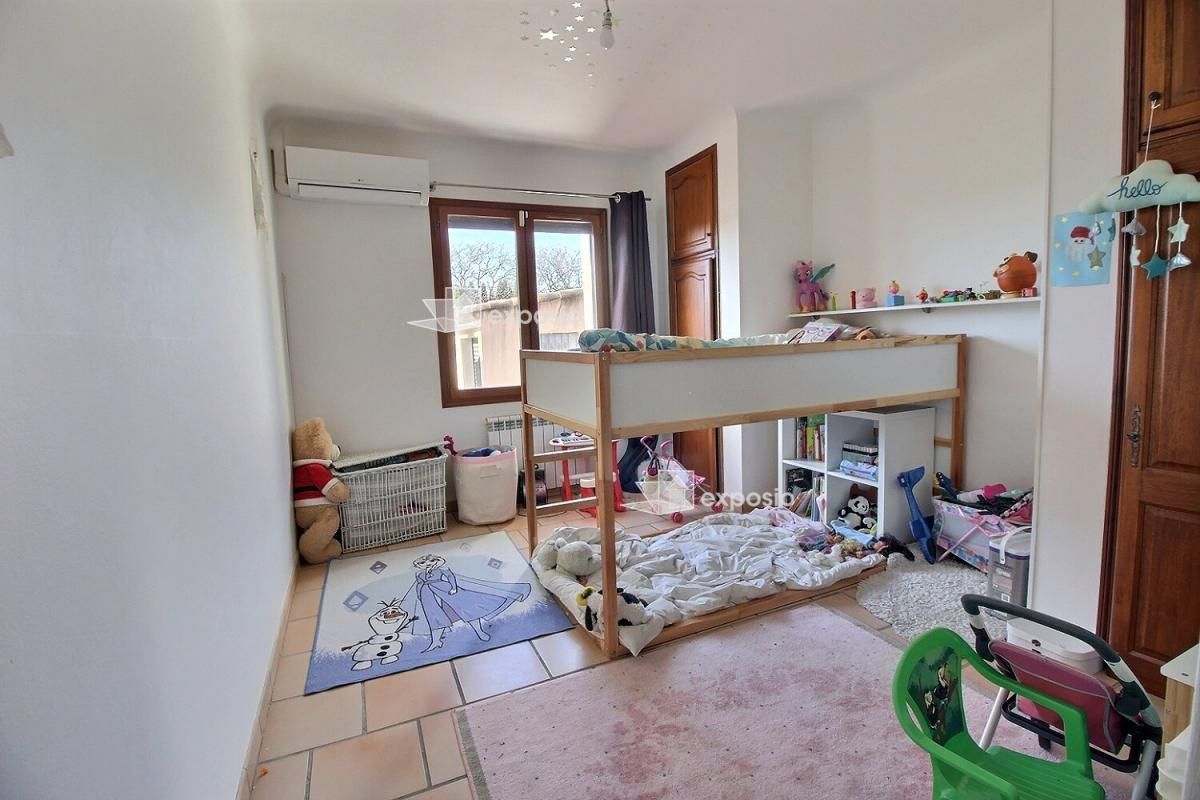 LE LUC Le Luc Villa T4 avec piscine sur jardin clos 537 m2 3