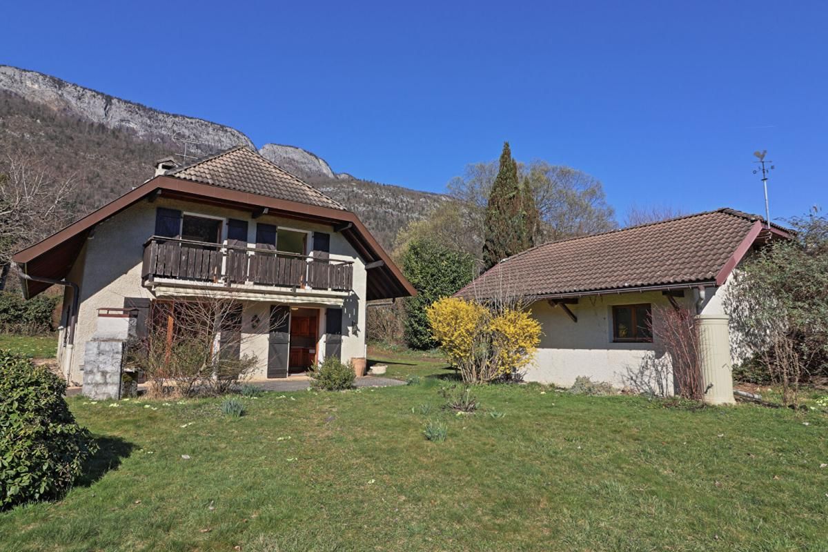 Maison 6 pièces 133 m² avec garage indépendant et jardin de plus de 2500 m² !
