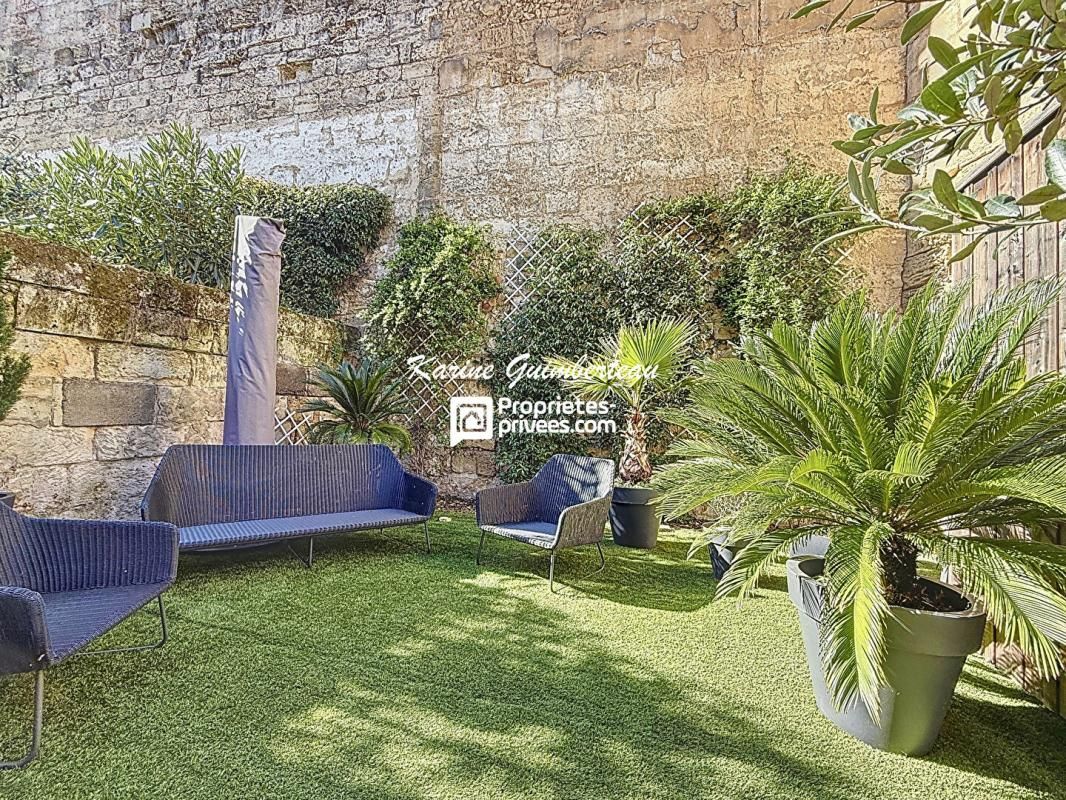 LIBOURNE Maison Bourgeoise Libourne-centre 201m2 + jardin 2