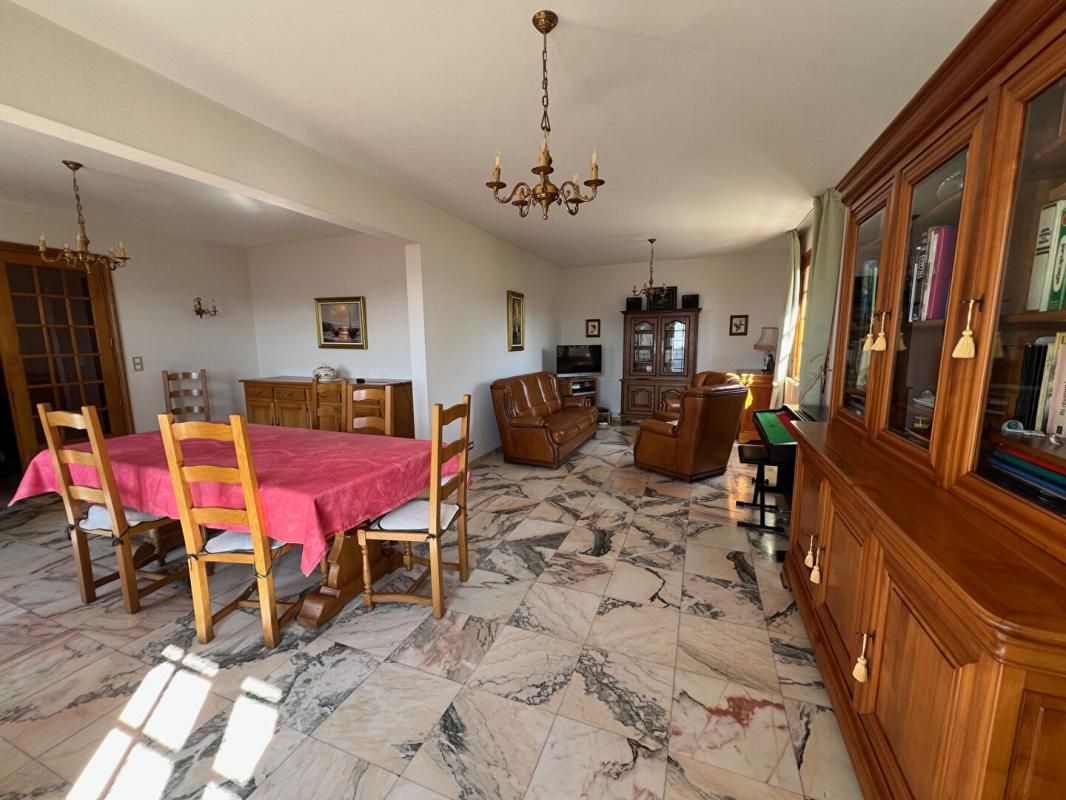 ARCONSAT Maison Arconsat 5 pièce(s) 112 m2 4