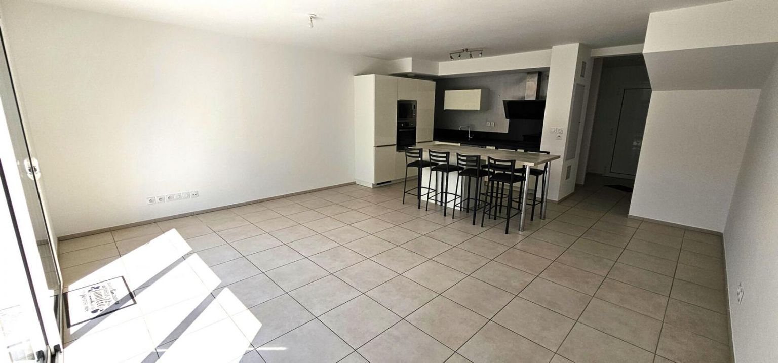 MONTELIMAR Maison de 90,5 m2 avec jardin et garage 3