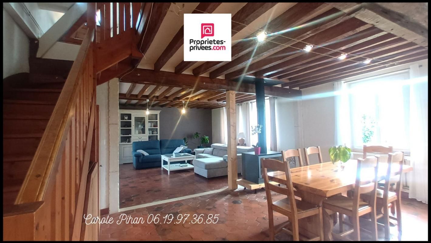 TREMBLAY-LES-VILLAGES A 15 mn de Dreux. Maison Type longère 142m 3 Chambres. Beau terrain de 2800 m2 .Piscine 2