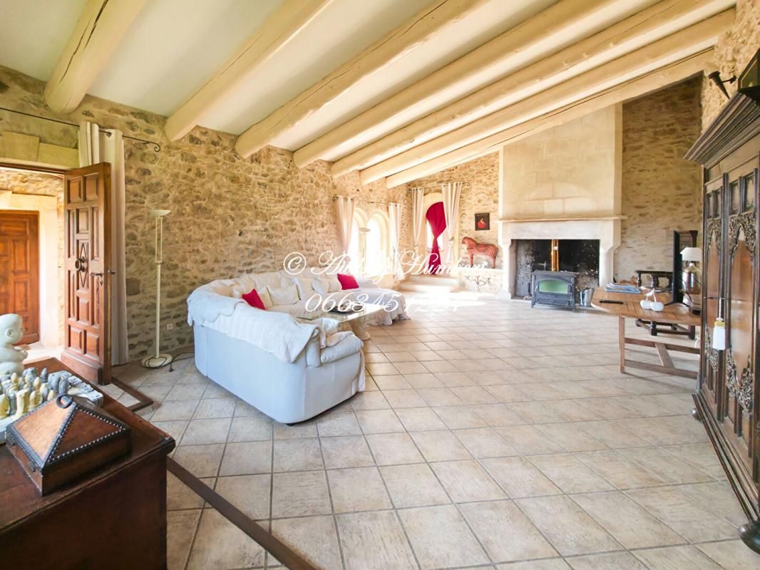 FORCALQUIER Pays de Forcalquier, PROPRIETE D'EXCEPTION de 400 m² de bâti sur 6 HA 2