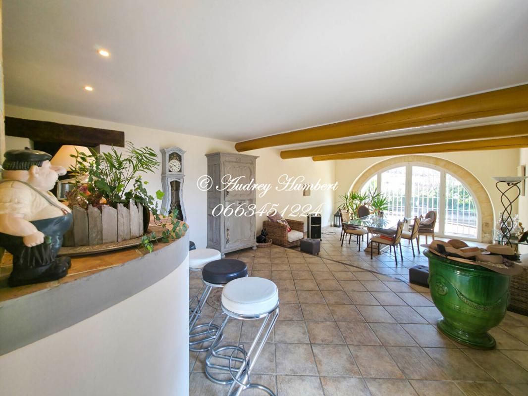 FORCALQUIER Pays de Forcalquier, PROPRIETE D'EXCEPTION de 400 m² de bâti sur 6 HA 3