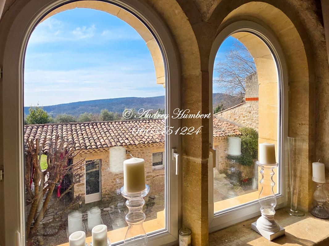 FORCALQUIER Pays de Forcalquier, PROPRIETE D'EXCEPTION de 400 m² de bâti sur 6 HA 4
