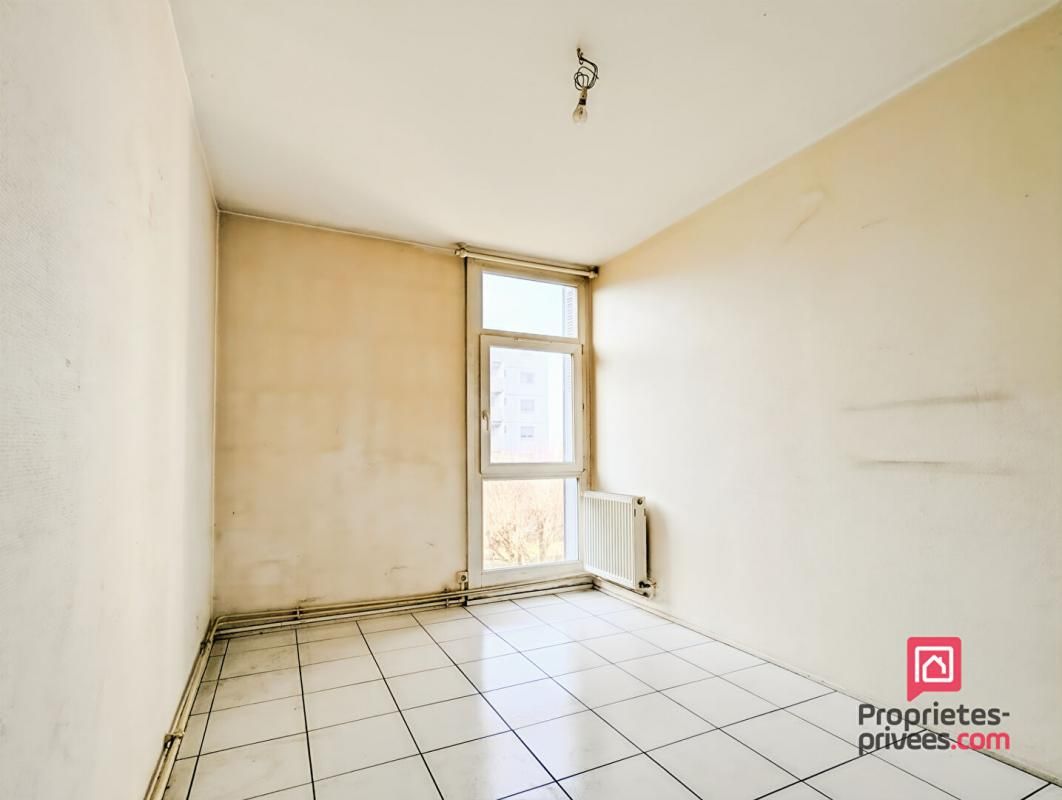 LYON-8E-ARRONDISSEMENT Appartement Lyon 4 pièce(s) 68.14 m2 4