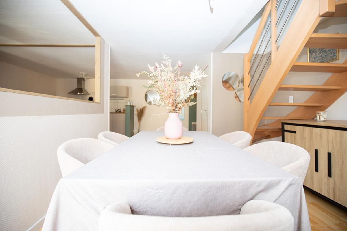 DOMALAIN ENTIEREMENT RENOVÉ EN 2024- 72 M²- 130 790 euros HAI 3