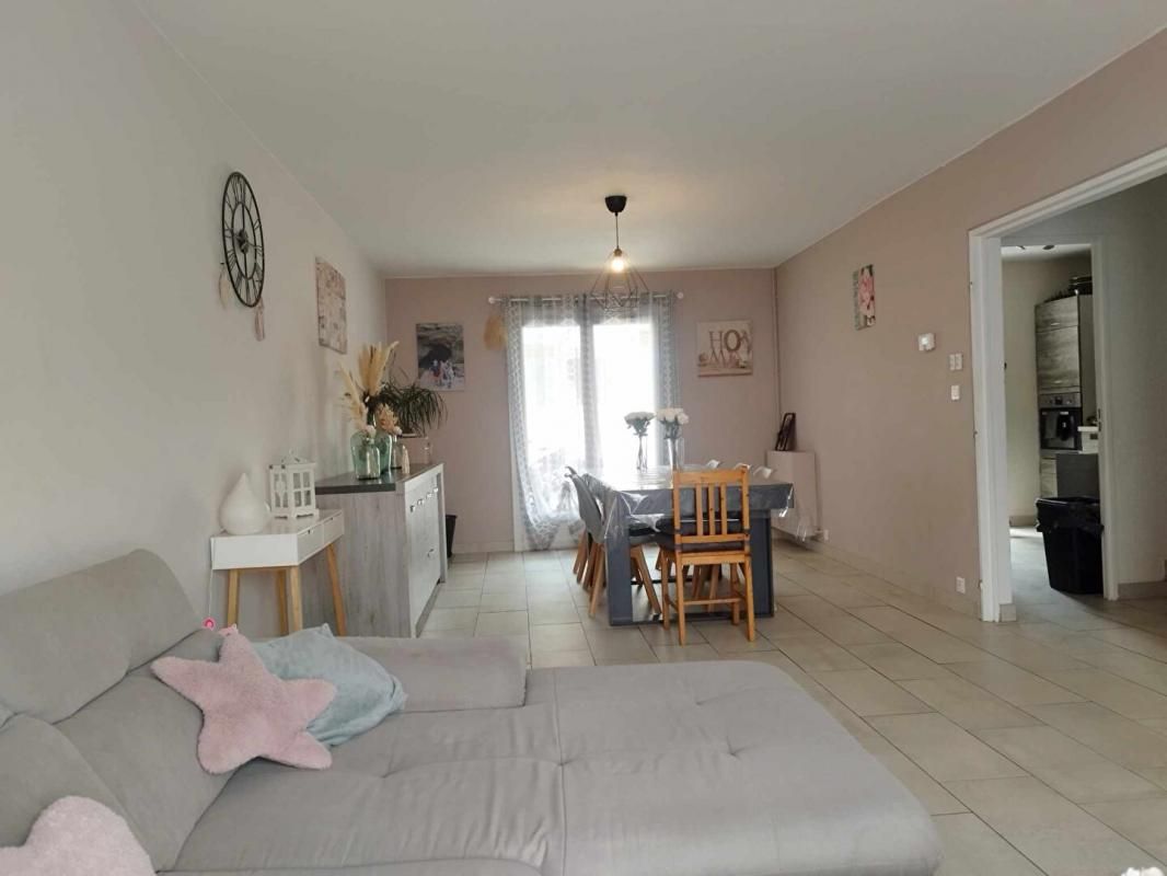 ISTRES Maison Istres 5 pièce(s) 101 m2 AVEC TERRASSE ET JARDIN 2