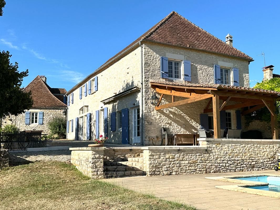 TOURTOIRAC MAISONS EN PIERRES 3