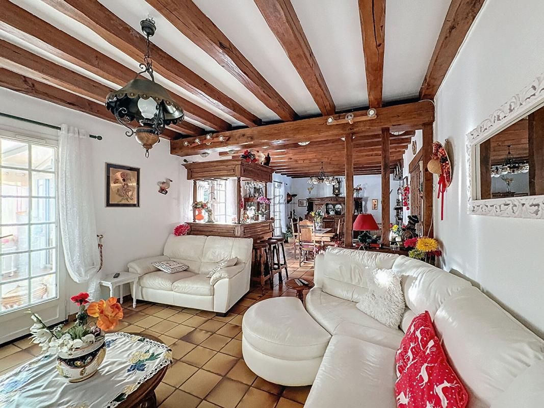 MARCOUSSIS Maison Marcoussis 8 pièces 195 m2 4
