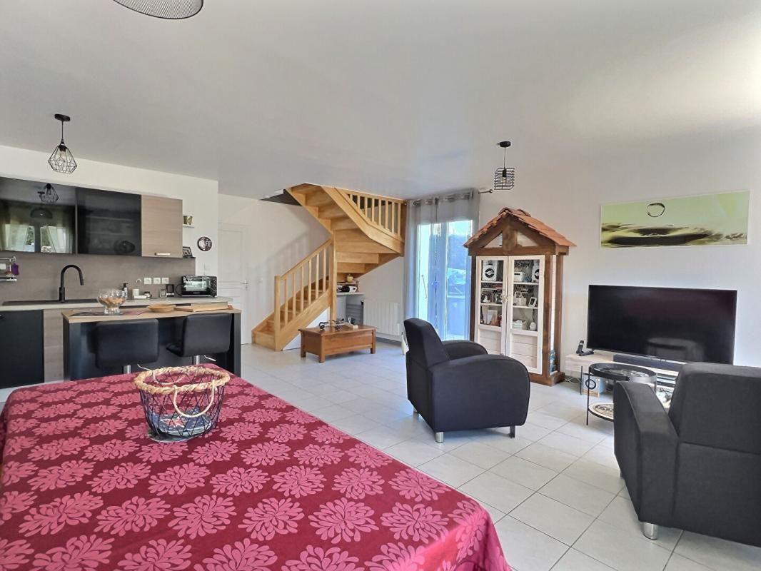 CHARNAY-LES-MACON Maison  4 pièce(s) 88 m2 2