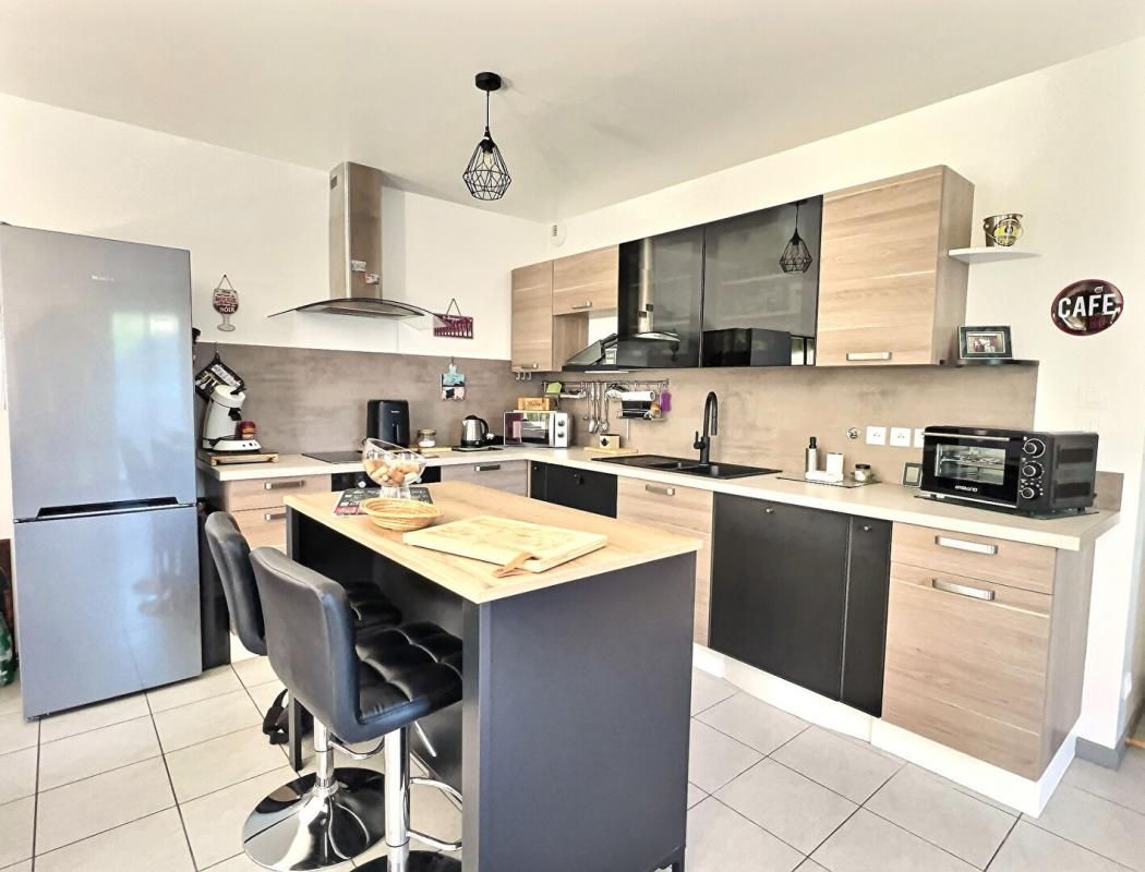 CHARNAY-LES-MACON Maison  4 pièce(s) 88 m2 3