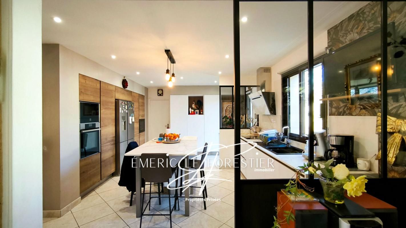 CHATEAUBRIANT Maison Rougé 10 pièce(s) 245 m² 3